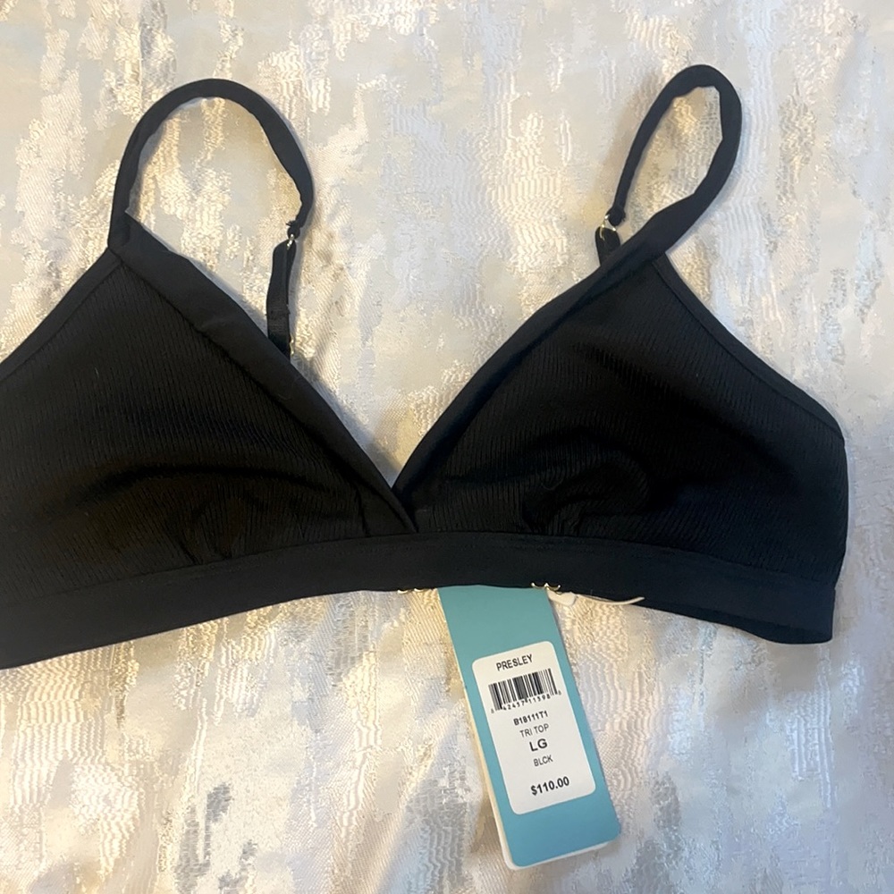 Beach Bunny tri top